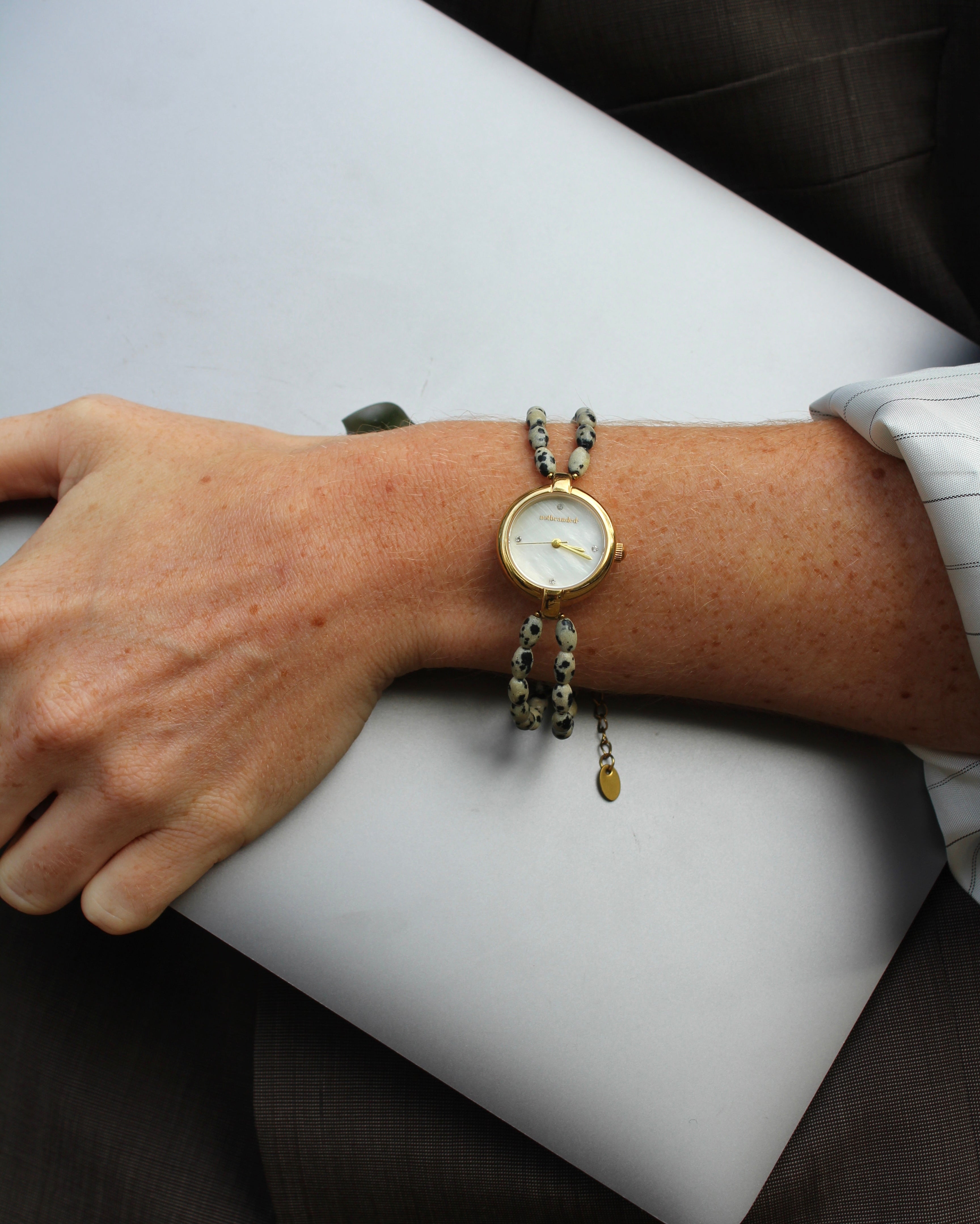 Horloge met natuursteen dalmatier jaspis