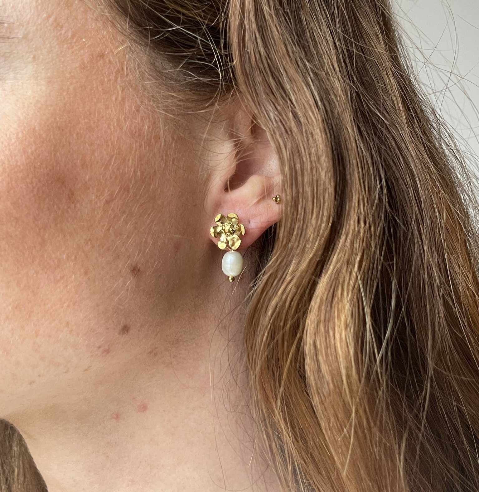 Pearl & Daisy - Ohrstecker - Ohrringe - Edelstahl