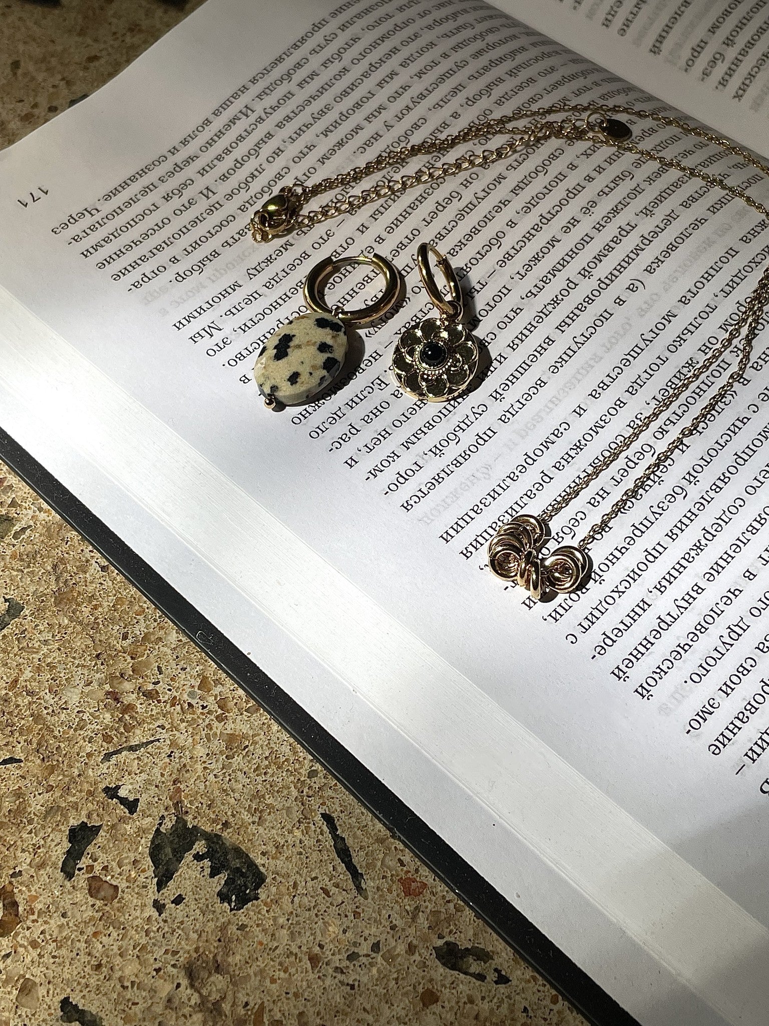 Lieze - Earrings - Natural Stone - Stainless Steel